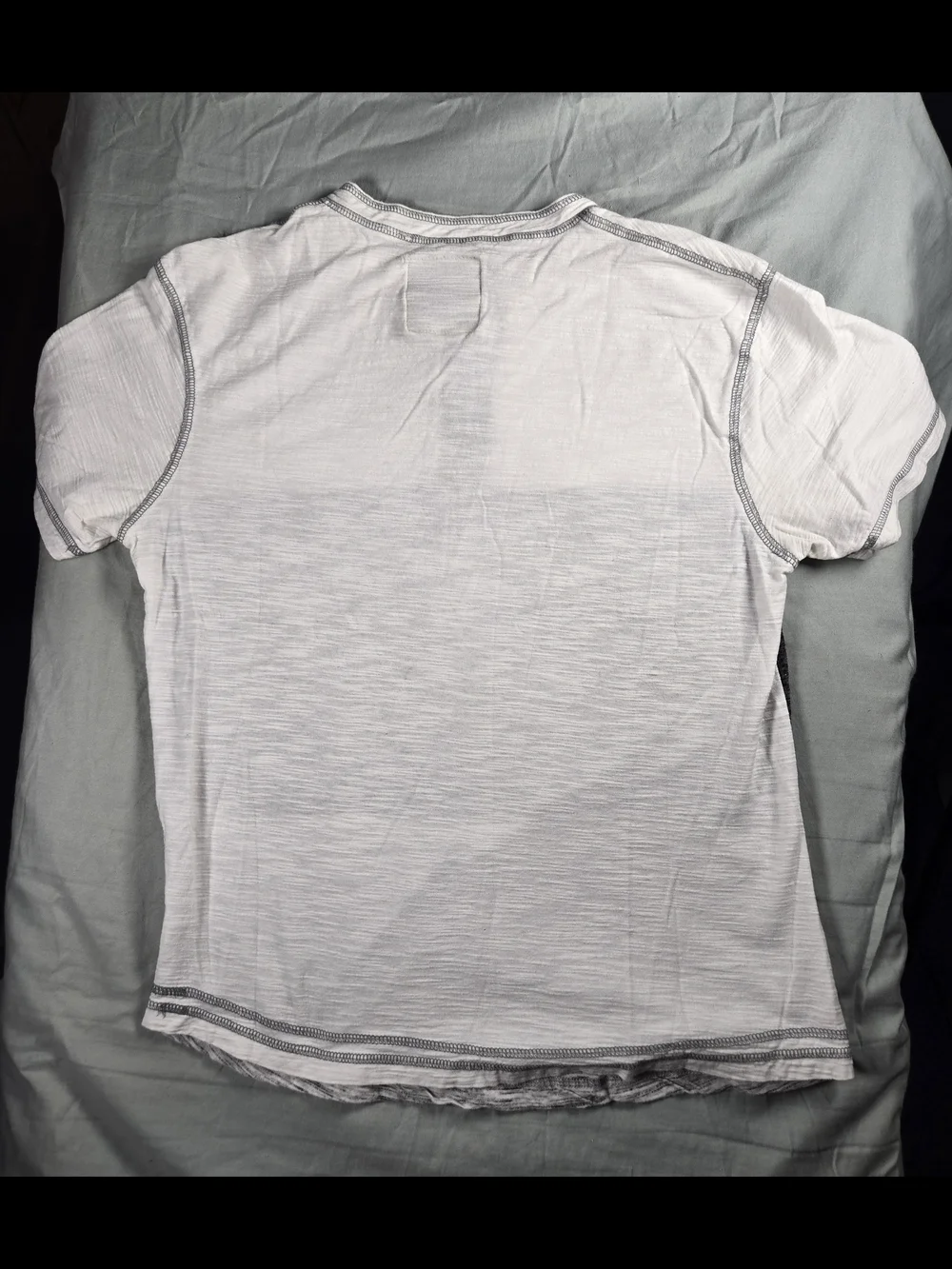 Distortion Men's White/Gray Colorblock Knit Henley Tee Short Sleeve Size S Shirt